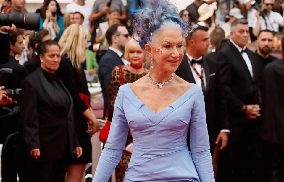 James Bond está impregnado de sexismo: Helen Mirren